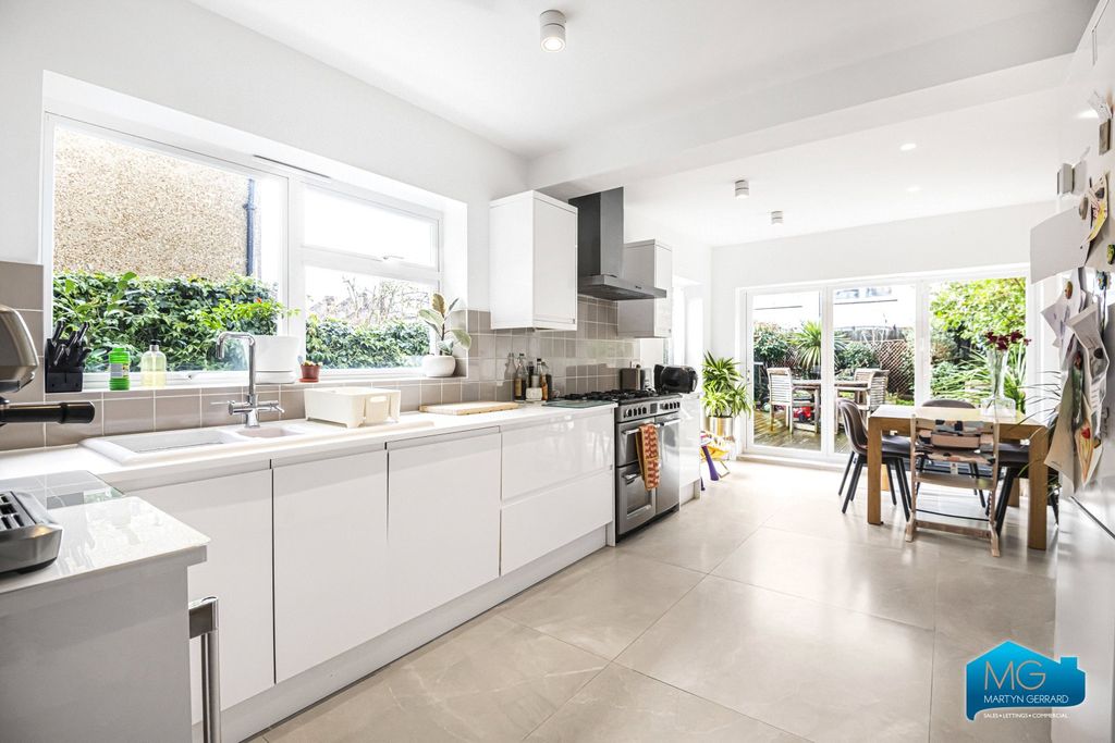 Property photo 1 of 23 Picture No. 39