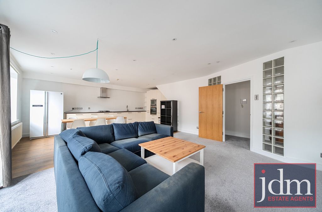 Property photo 2 of 19 89F1c6A7-3963-4A4...