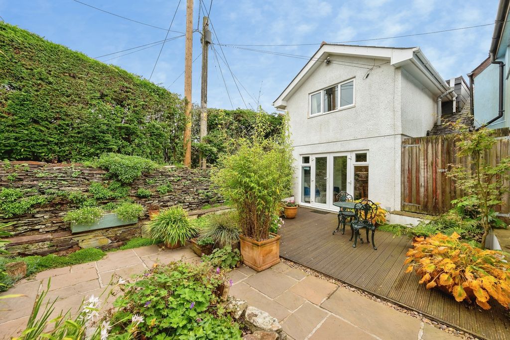 Property photo 1 of 12 Pbox-Img.Jpg
