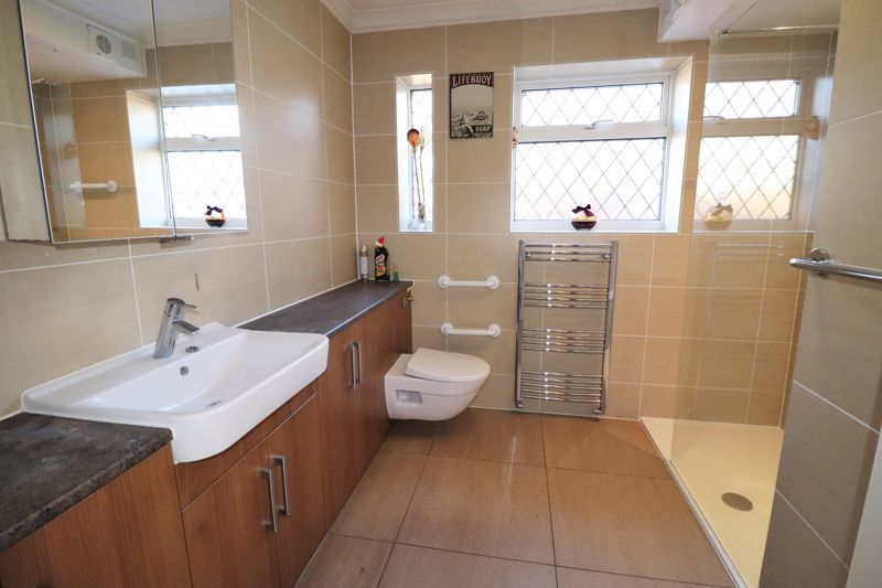 Property photo 3 of 16 Photo 7