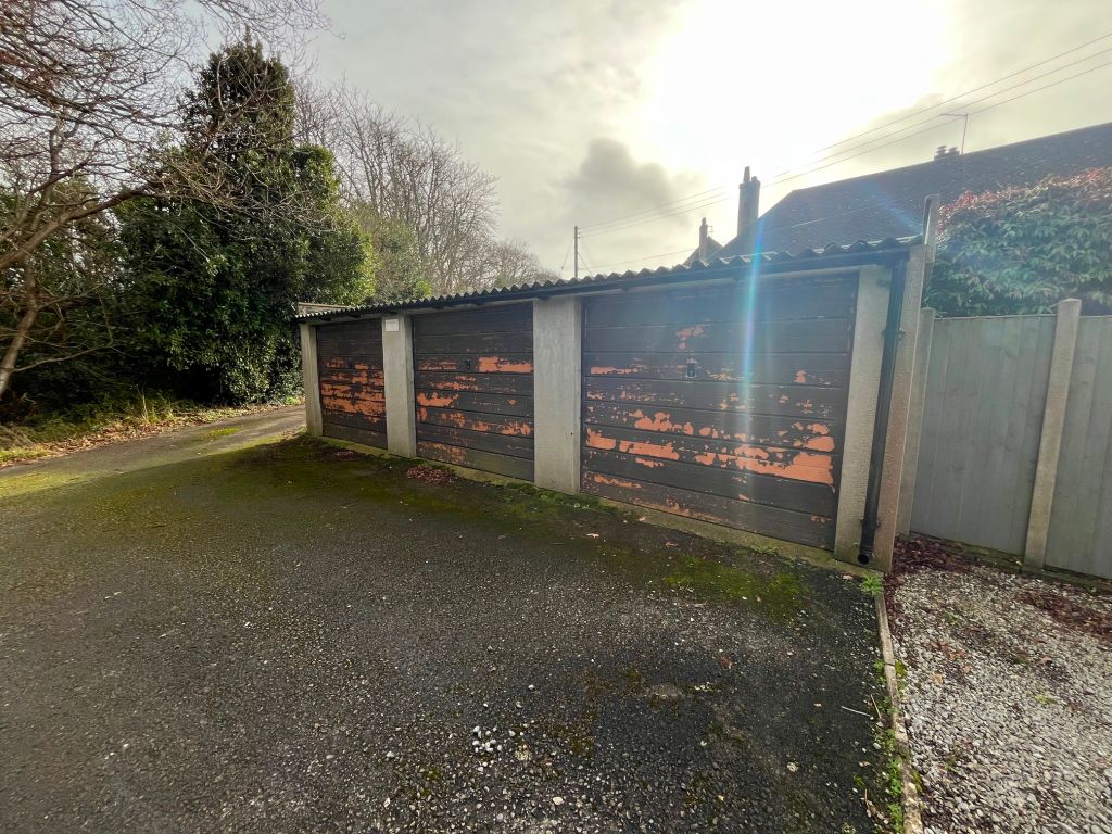 Property photo 1 of 4