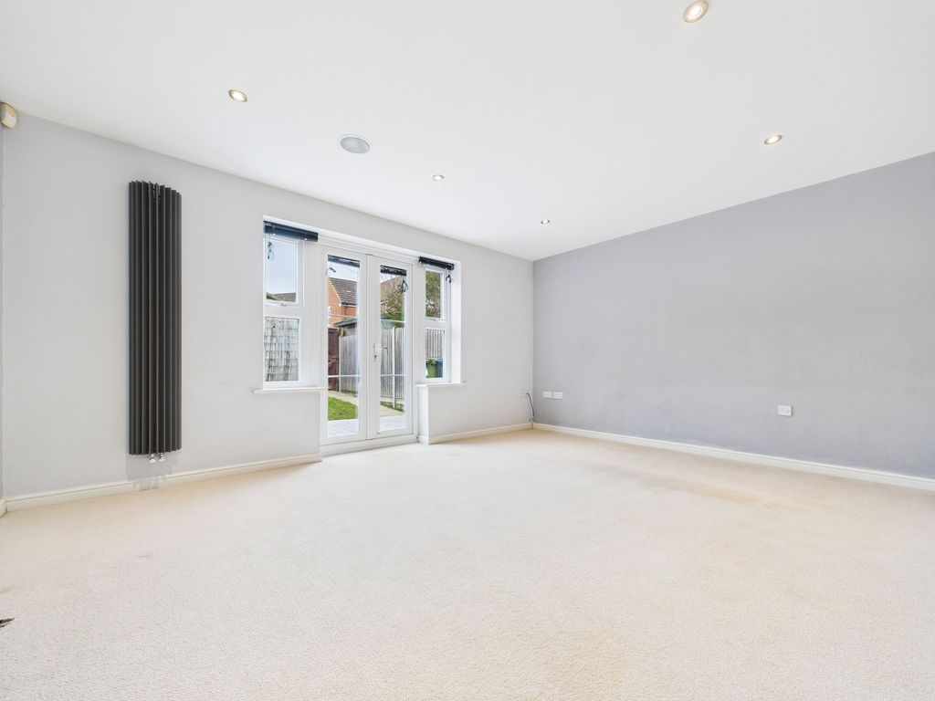 Property photo 3 of 21