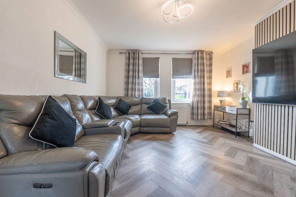 Property photo 2 of 29 Gallery