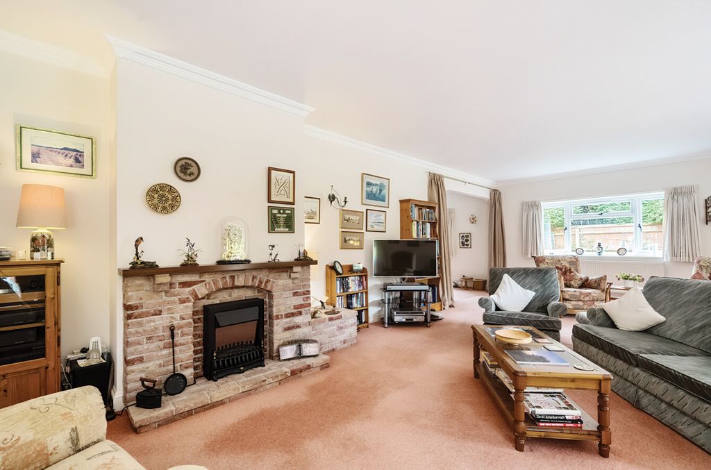 Property photo 2 of 19