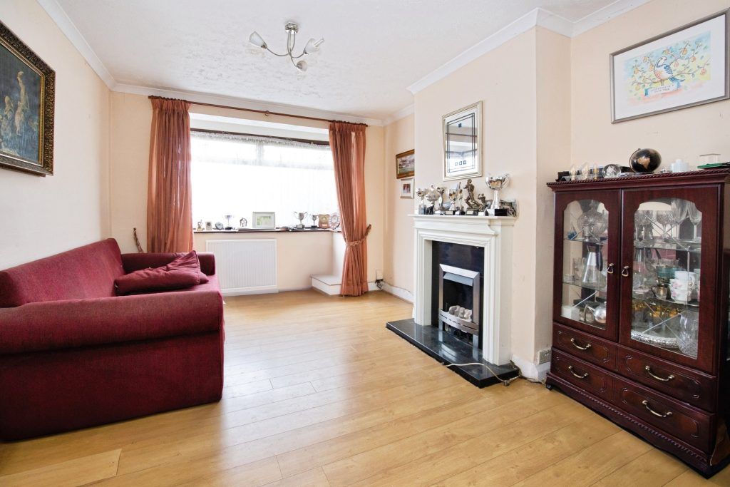 Property photo 2 of 20