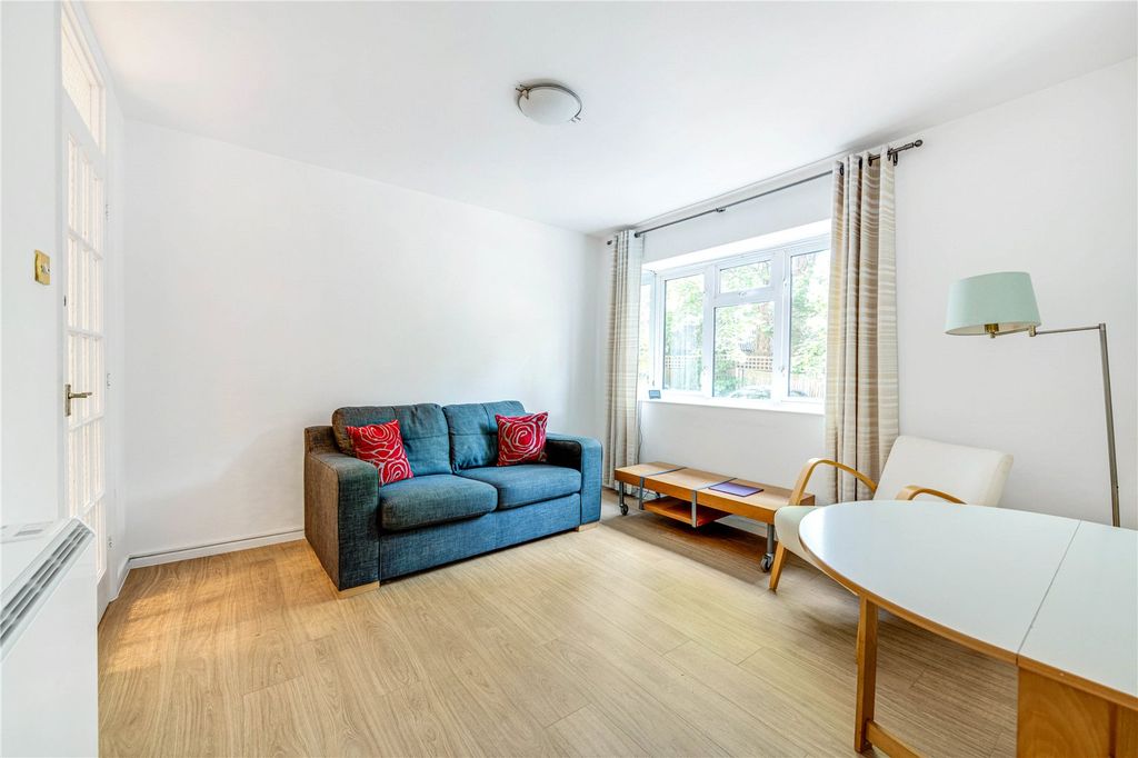 Property photo 1 of 10 Reception Room