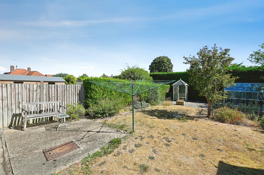 Property photo 3 of 16
