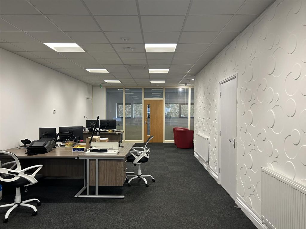 Property photo 3 of 14 Img_2485.Jpg