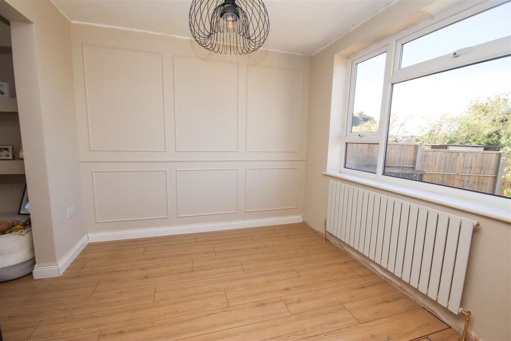Property photo 3 of 13 Img_8907.Jpg