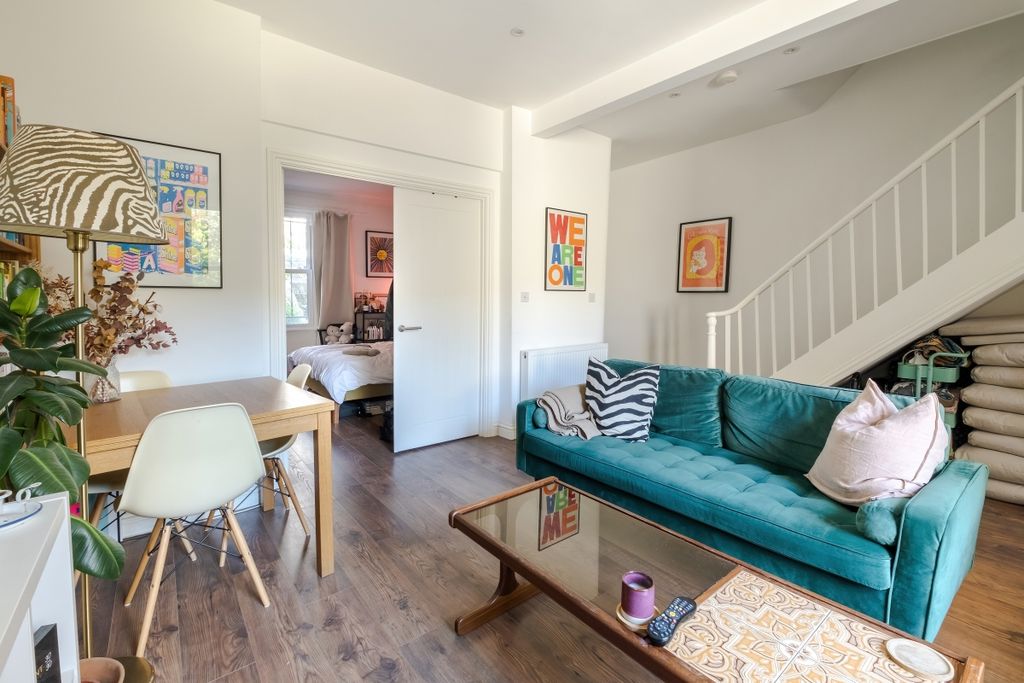 Property photo 1 of 13 Mildmay Road