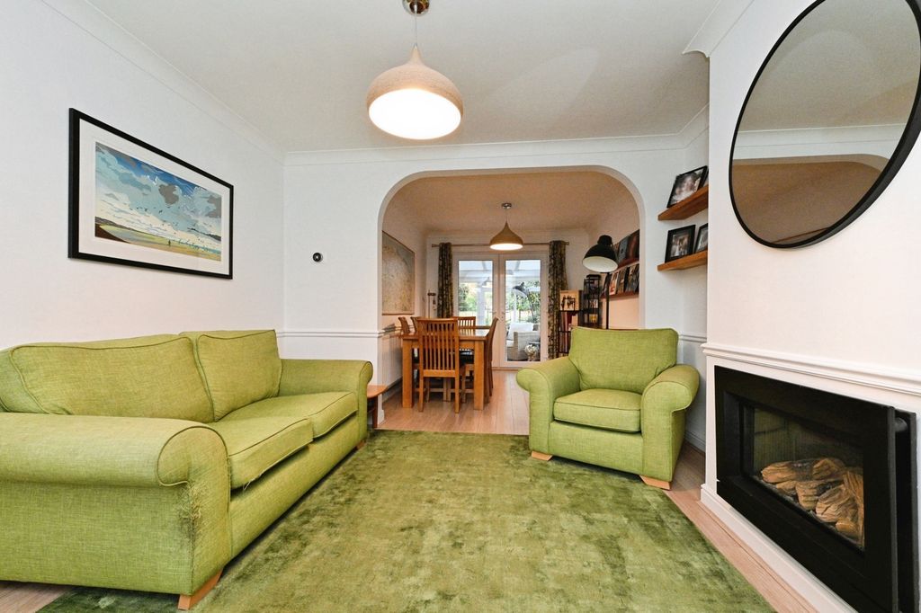 Property photo 3 of 19 Pbox-Img.Jpg