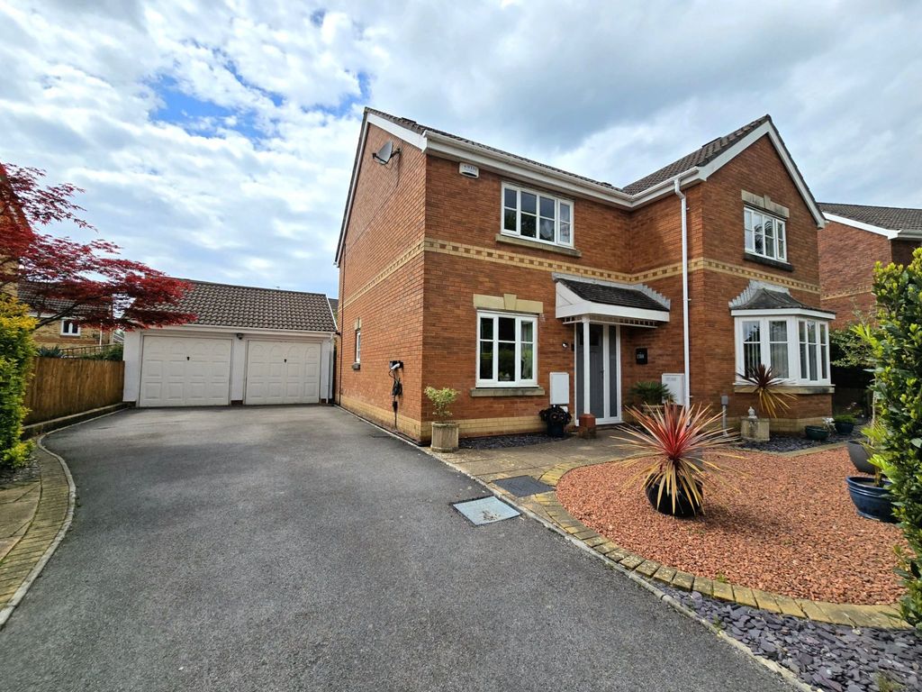 Property photo 1 of 68