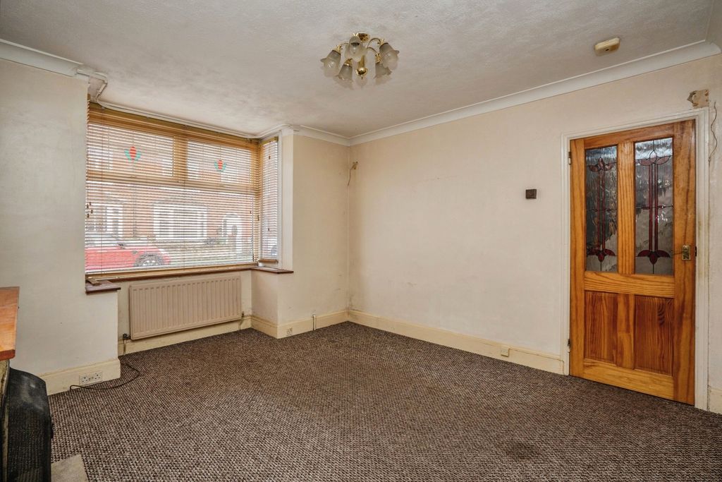 Property photo 2 of 17 Photo