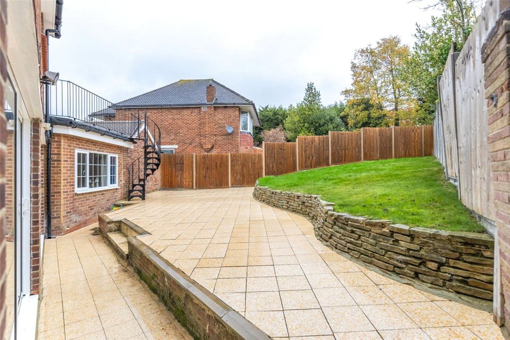 Property photo 3 of 21 Picture No. 22