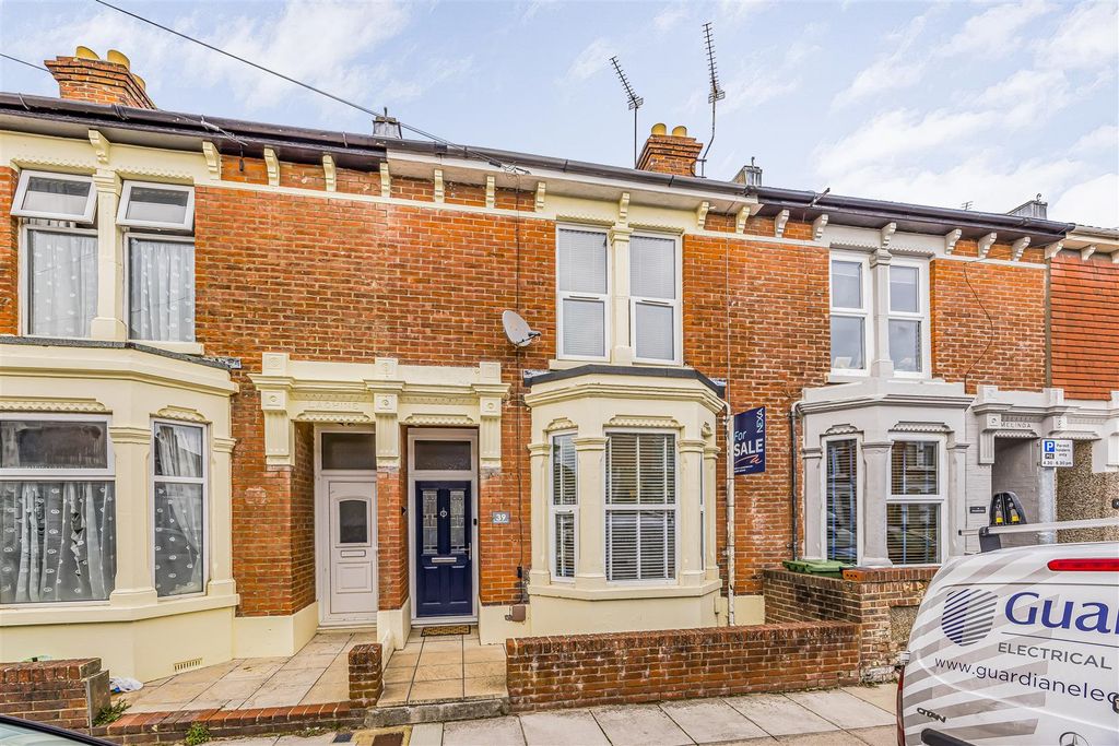 Property photo 1 of 14 Bramshott Road, Southsea-Porticomarketing-Nexa-34.