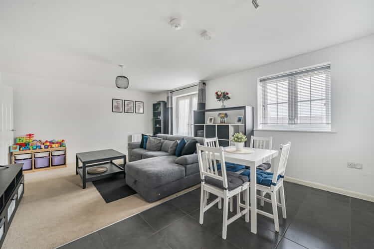 Property photo 3 of 19