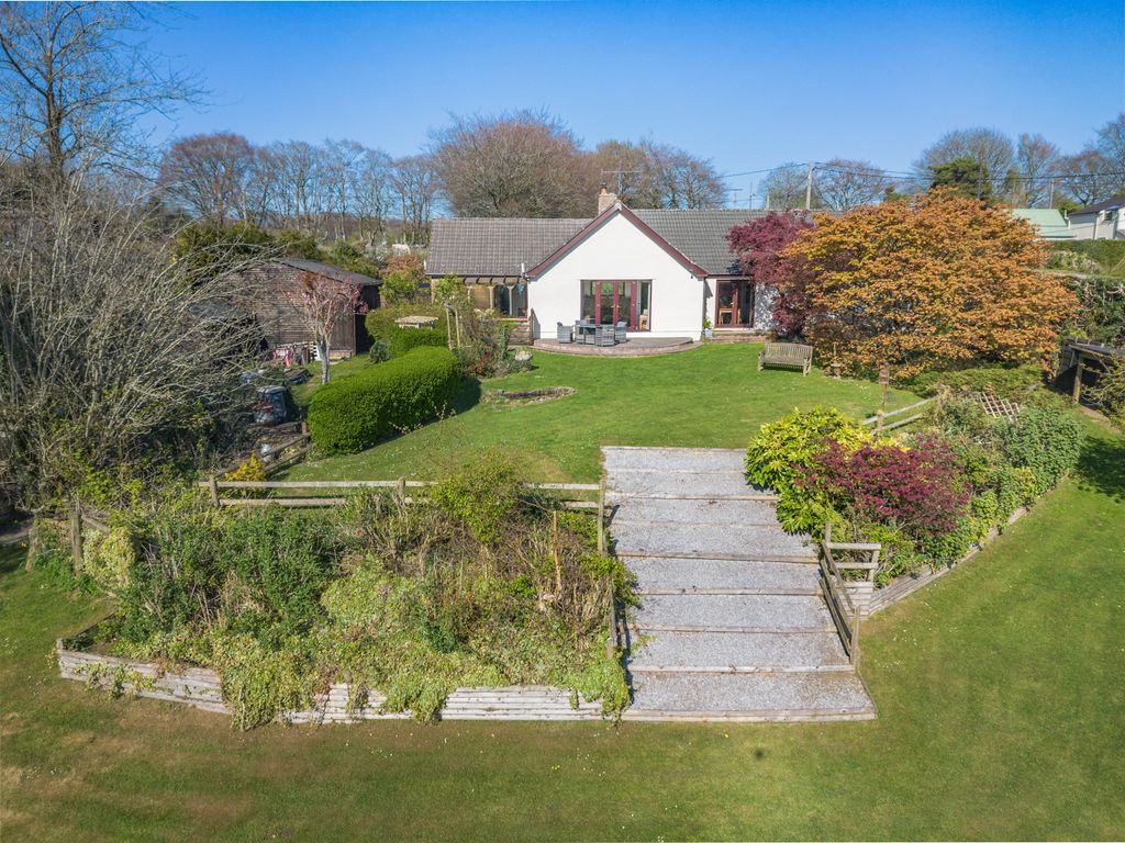 Property photo 1 of 33