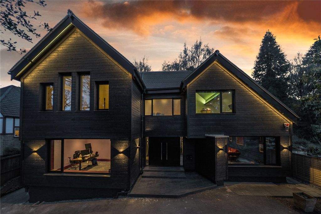 Property photo 1 of 35 Picture No. 53