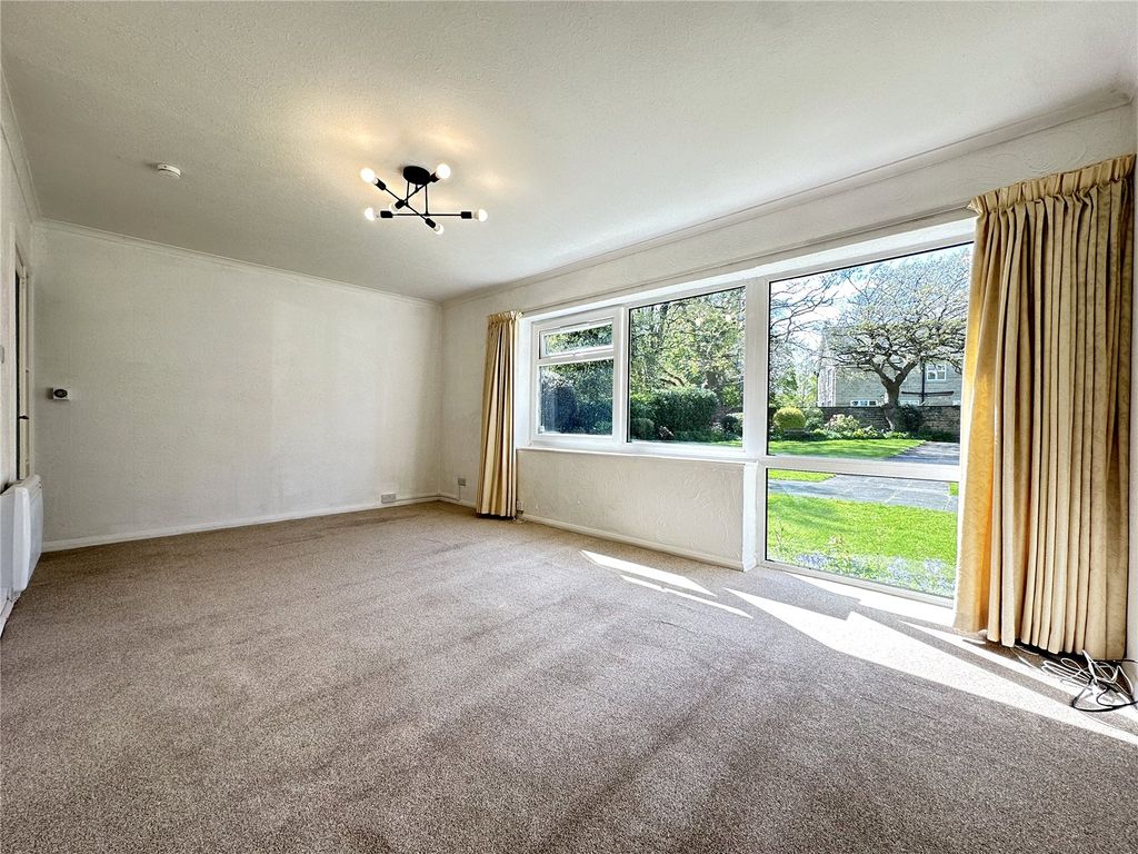 Property photo 3 of 11 Picture No. 10