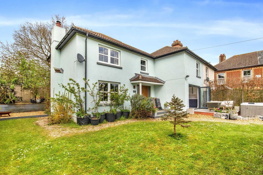 Property photo 1 of 25