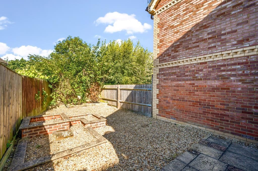 Property photo 3 of 10 Garden