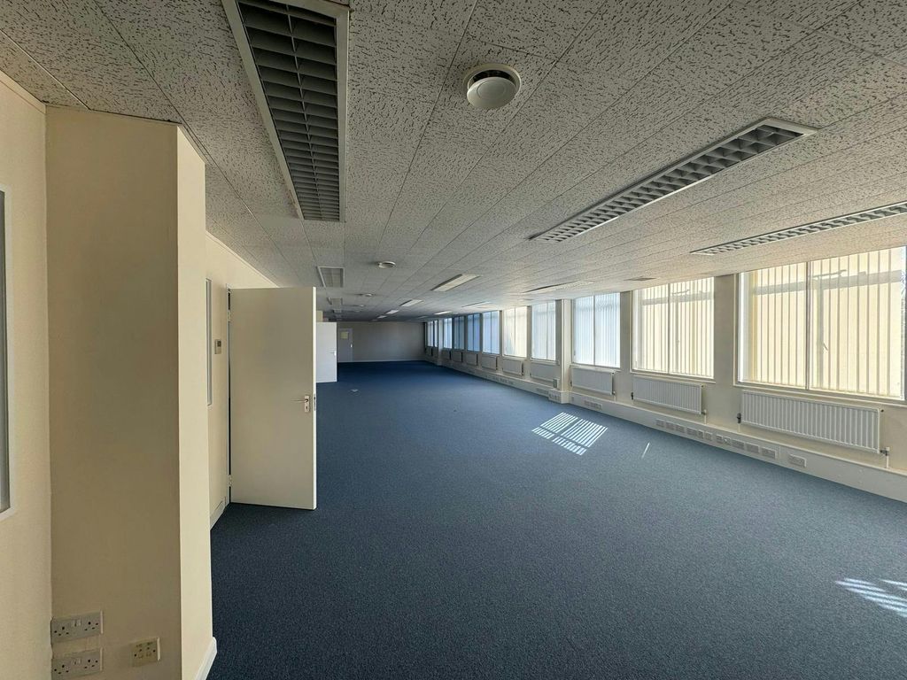 Property photo 2 of 12 5.Jpg