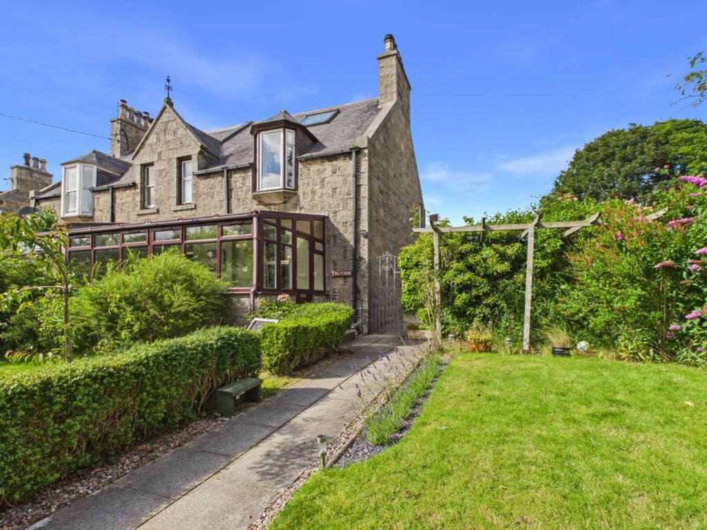 Property photo 1 of 36