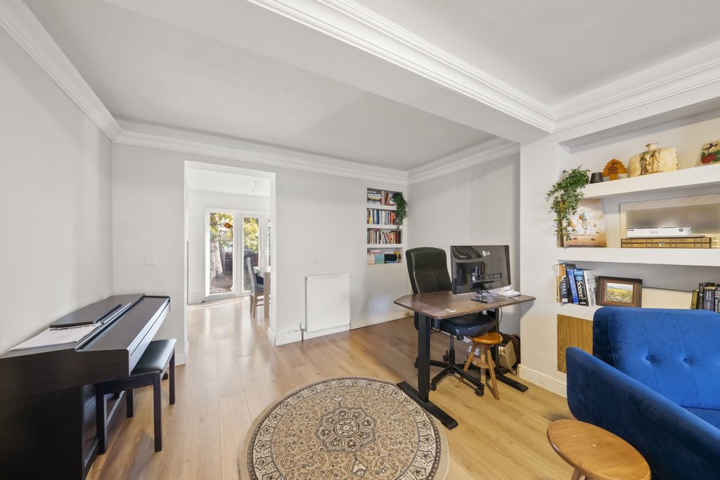 Property photo 3 of 20 Photo 2