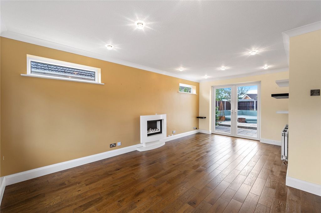 Property photo 3 of 27 Picture No. 22