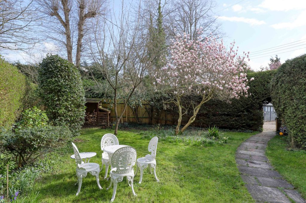 Property photo 3 of 23