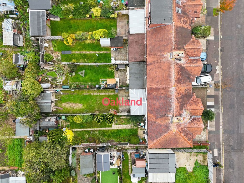 Property photo 3 of 21