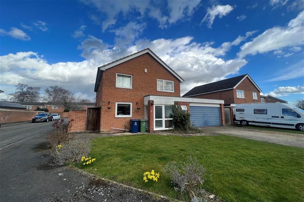 Property photo 1 of 10 (Main)