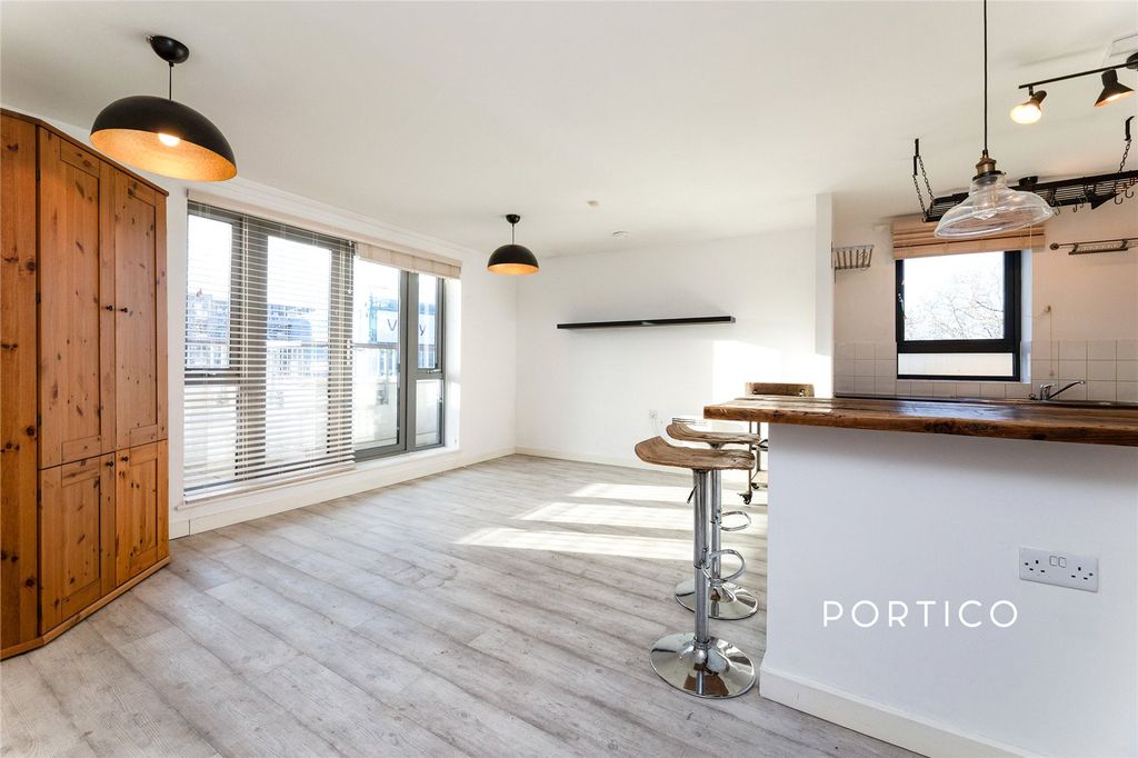 Property photo 1 of 10 Picture No. 01