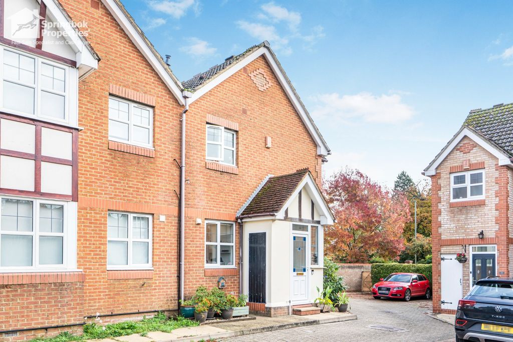 Property photo 1 of 10 Front View