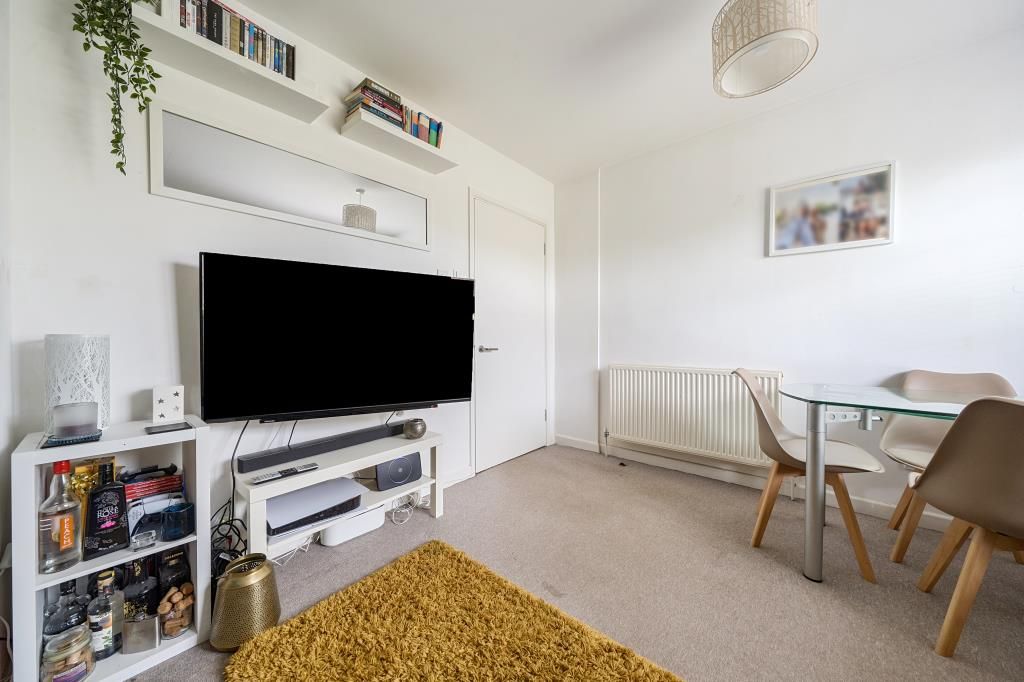 Property photo 3 of 20 Living Room