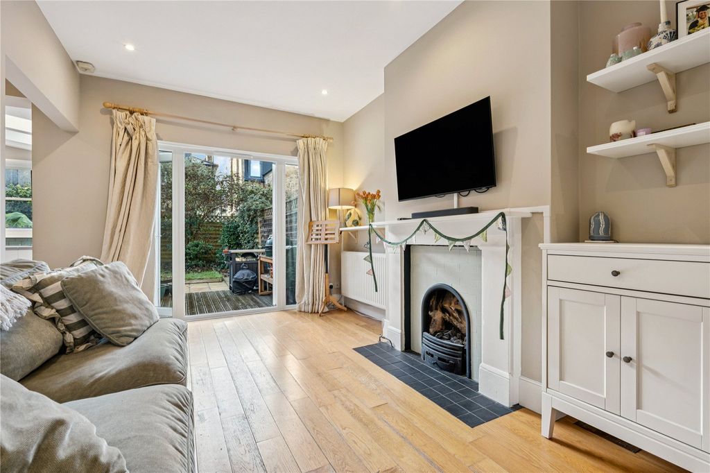 Property photo 2 of 9 Picture No. 14