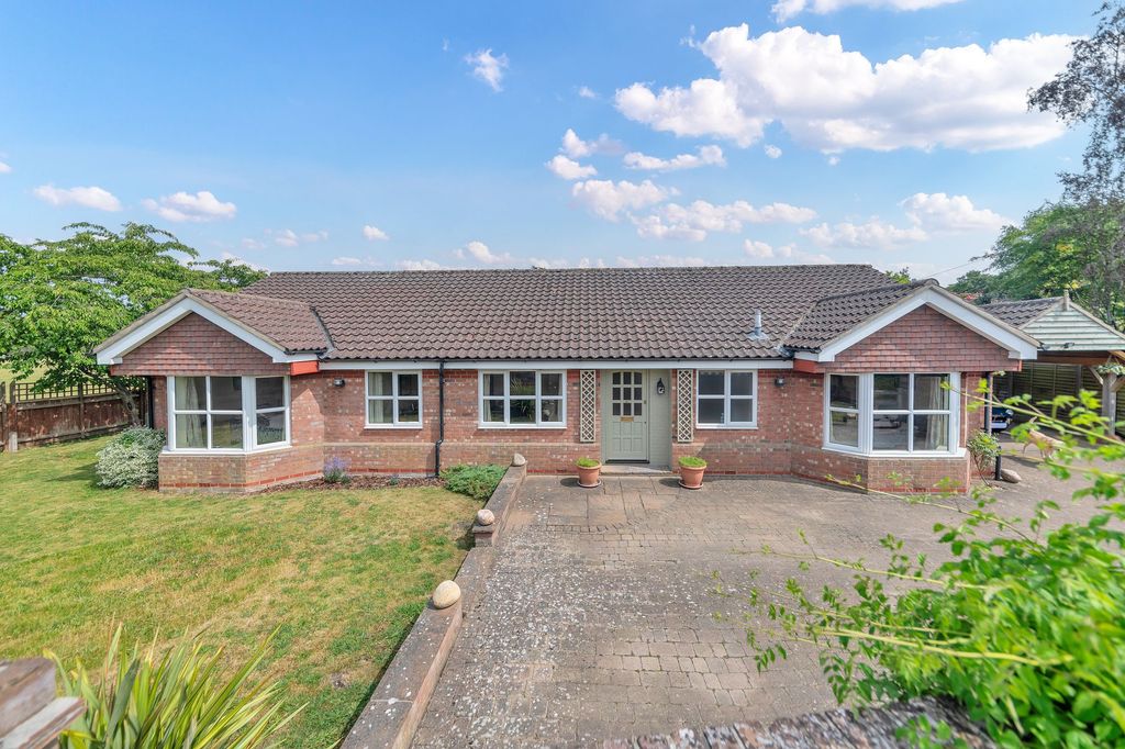 Property photo 1 of 26