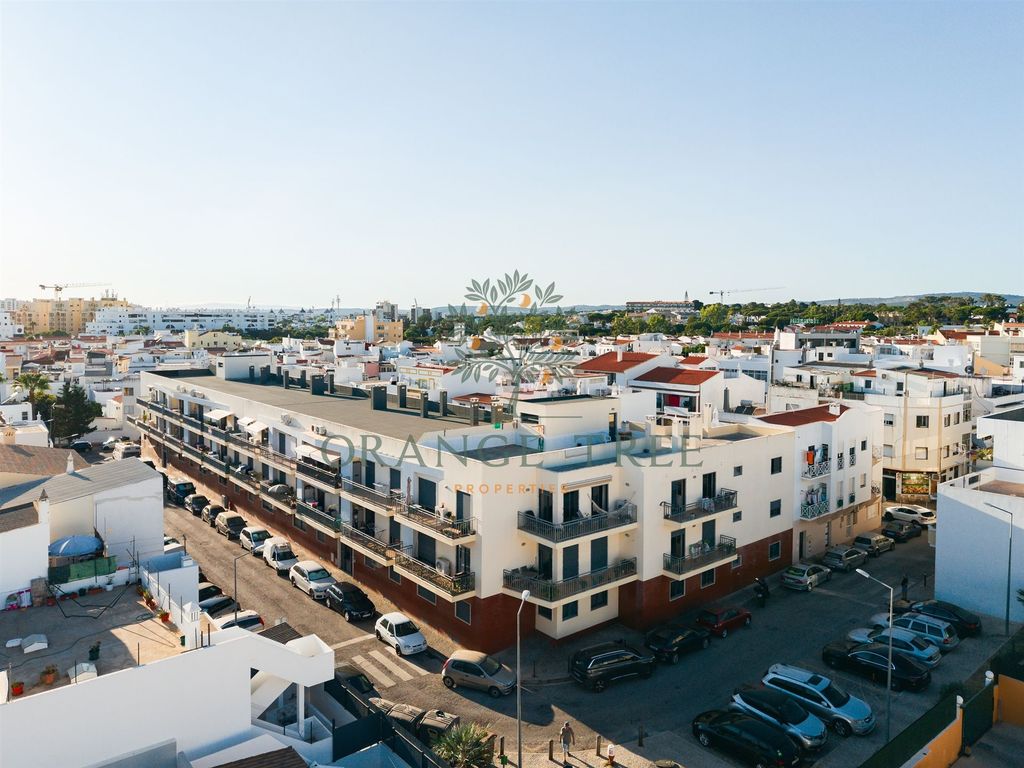 Property photo 1 of 24 Apartment For Sale - Quarteira | 3 Bedrooms