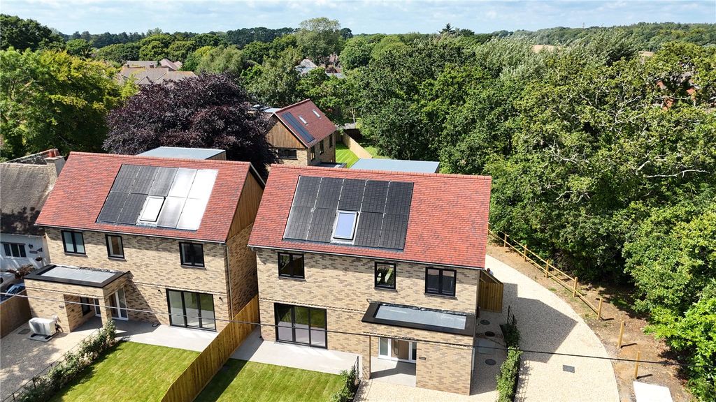 Property photo 2 of 15 Picture No. 02