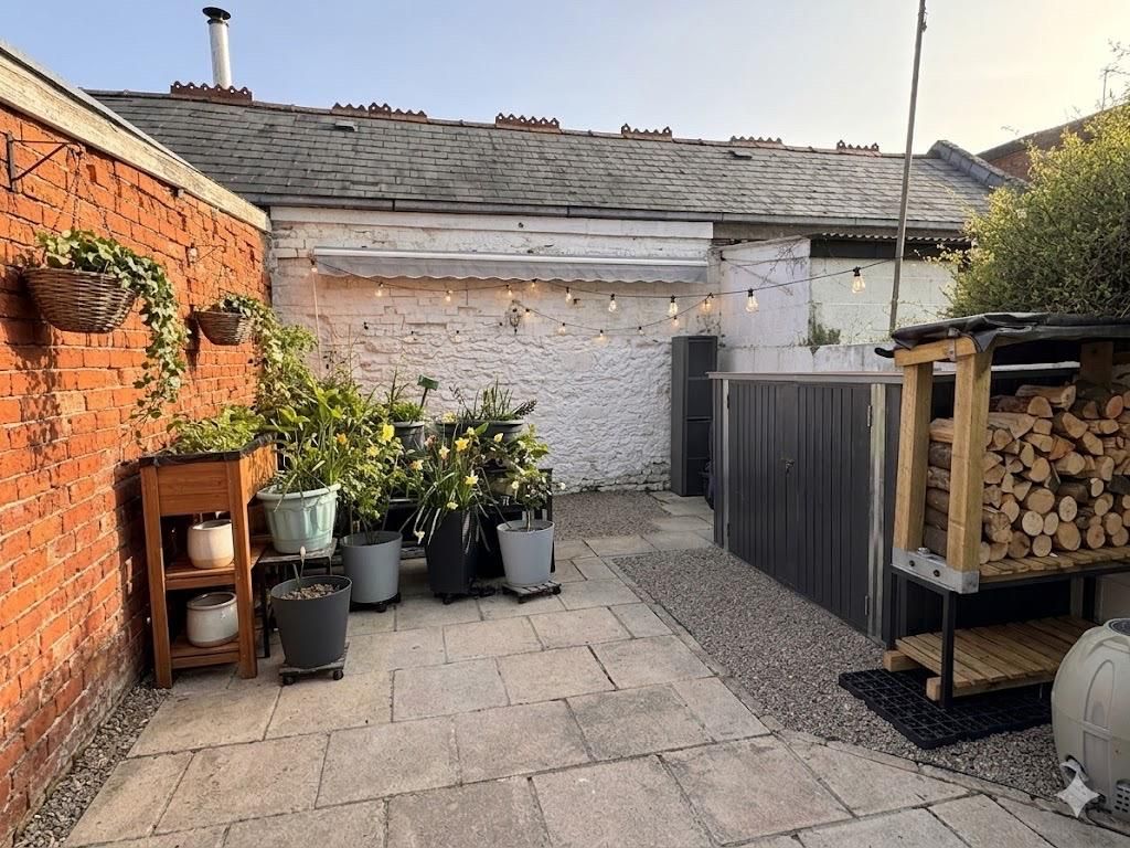 Property photo 3 of 8