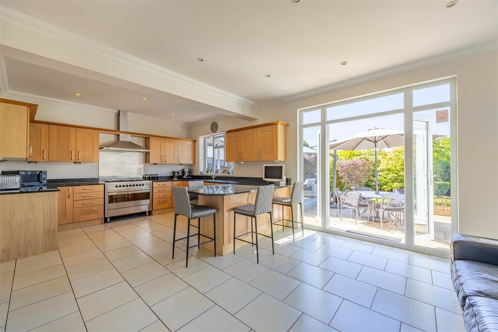 Property photo 2 of 58 Kitchen/Diner