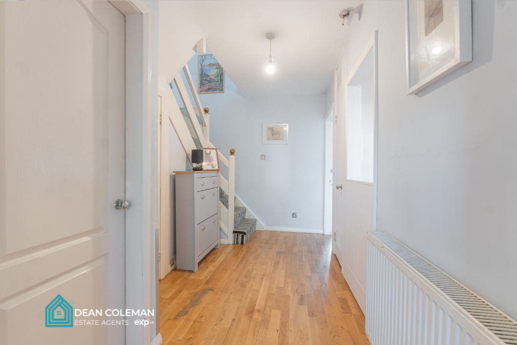 Property photo 3 of 23