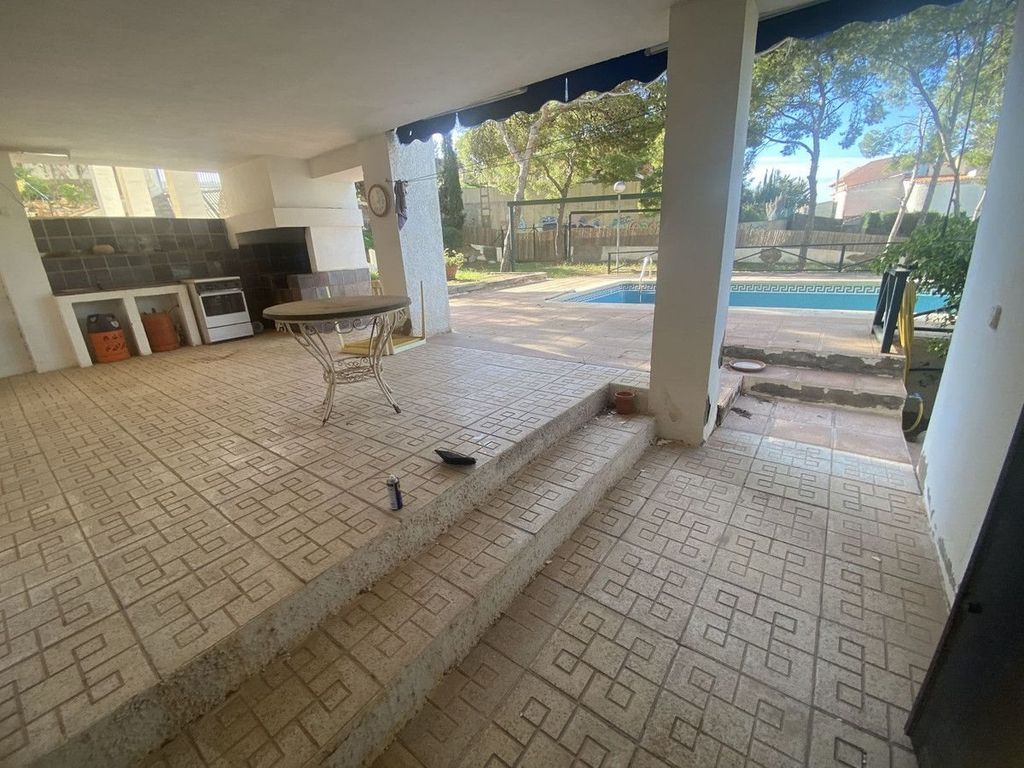 Property photo 3 of 31