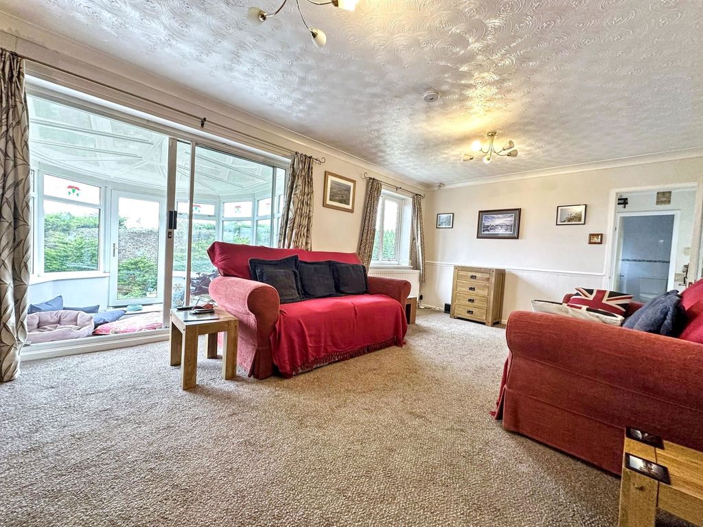 Property photo 3 of 22