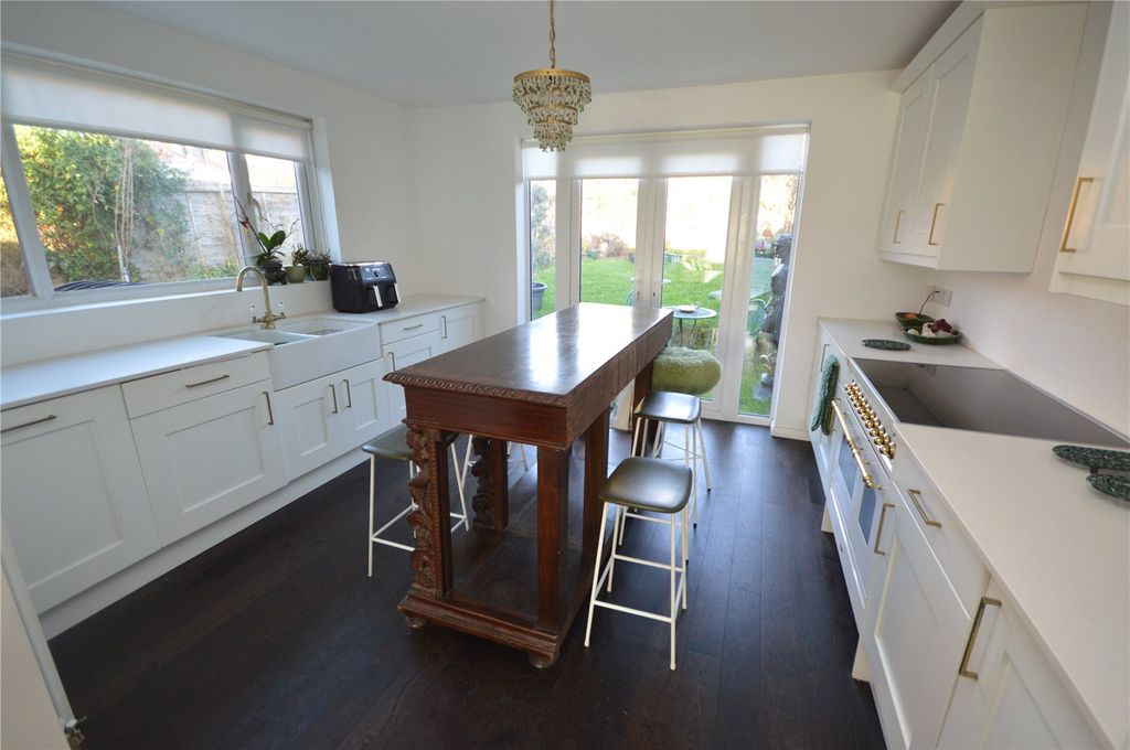 Property photo 3 of 15 Picture No. 16