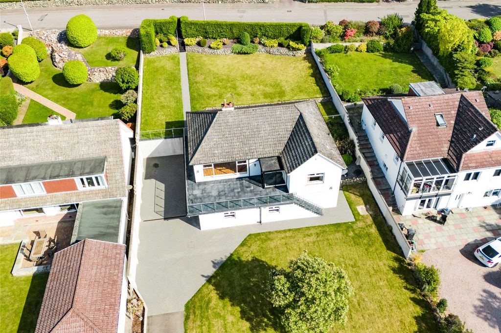 Property photo 2 of 46 Cairn Road 49