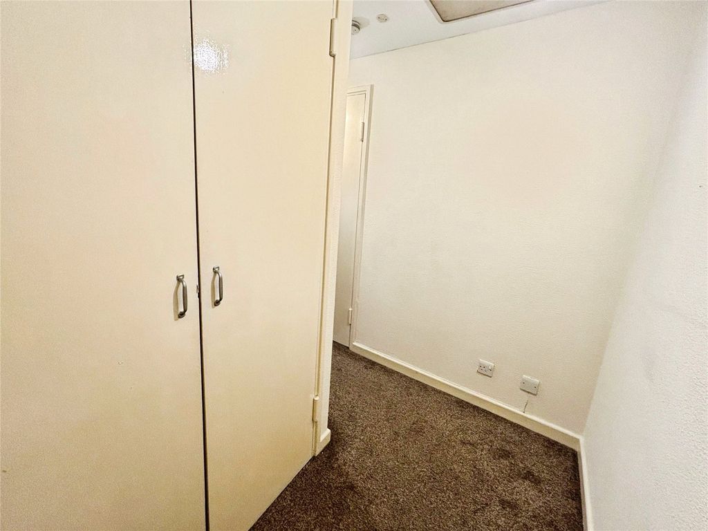 Property photo 3 of 11 Picture No. 07