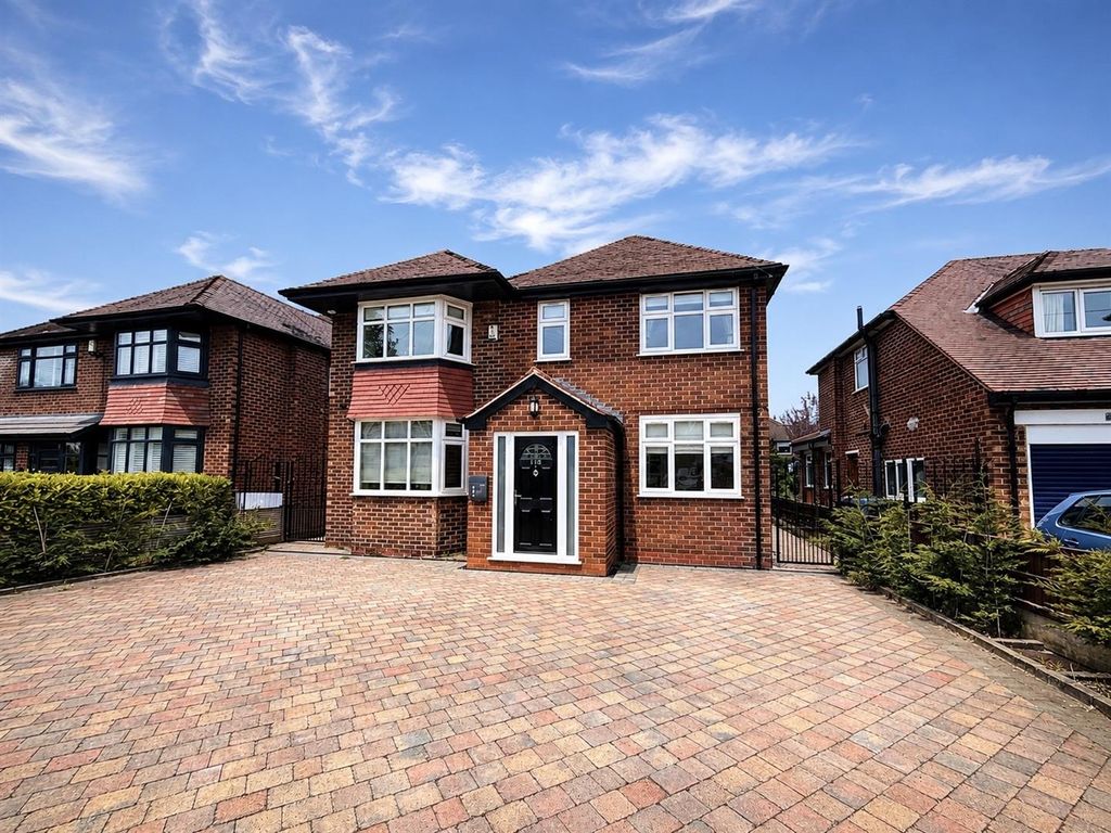 Property photo 1 of 32