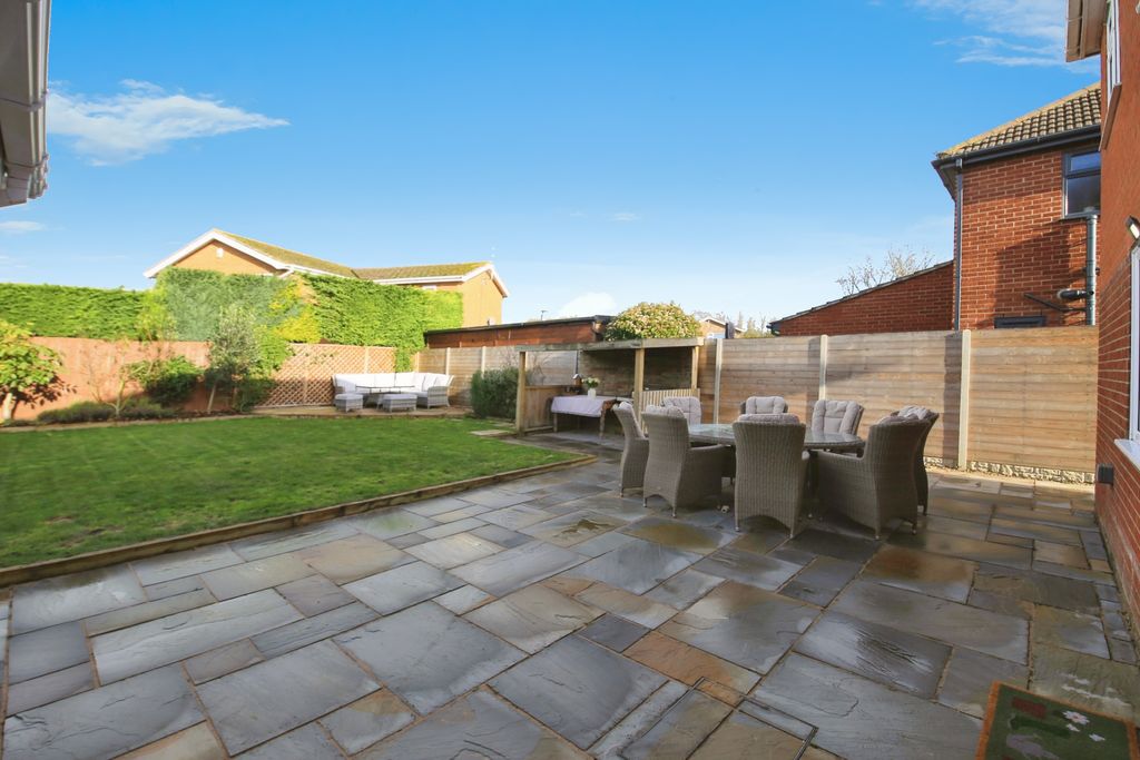 Property photo 2 of 21 Img_2629