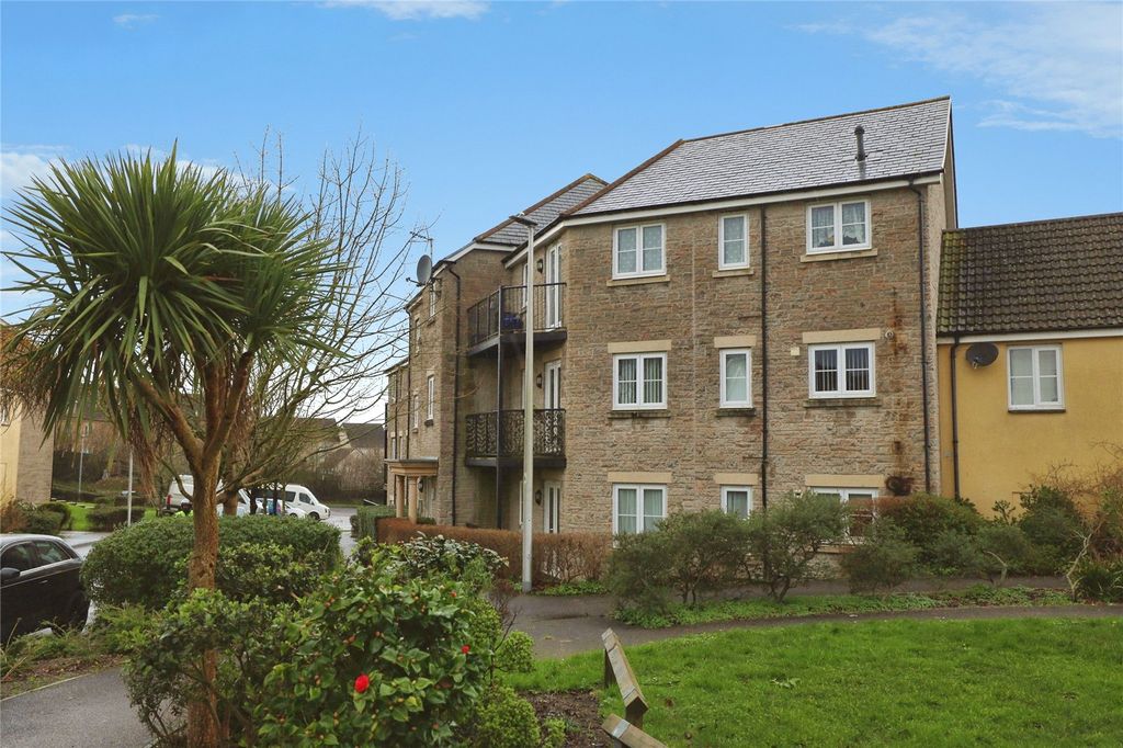 Property photo 1 of 12 Picture No. 18